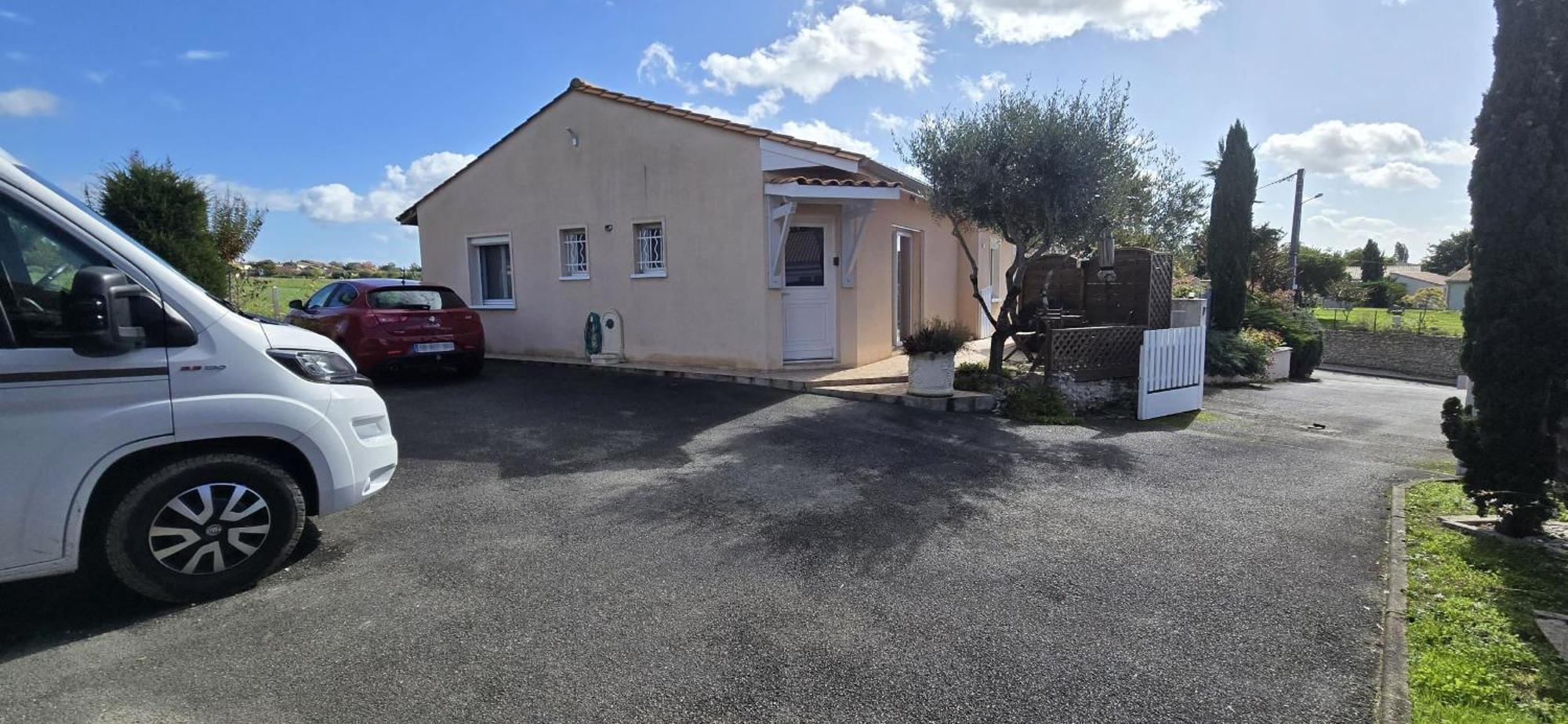 Welcome Logement Avec Terrasse Proche Bordeaux Saint-André-de-Cubzac Exterior foto